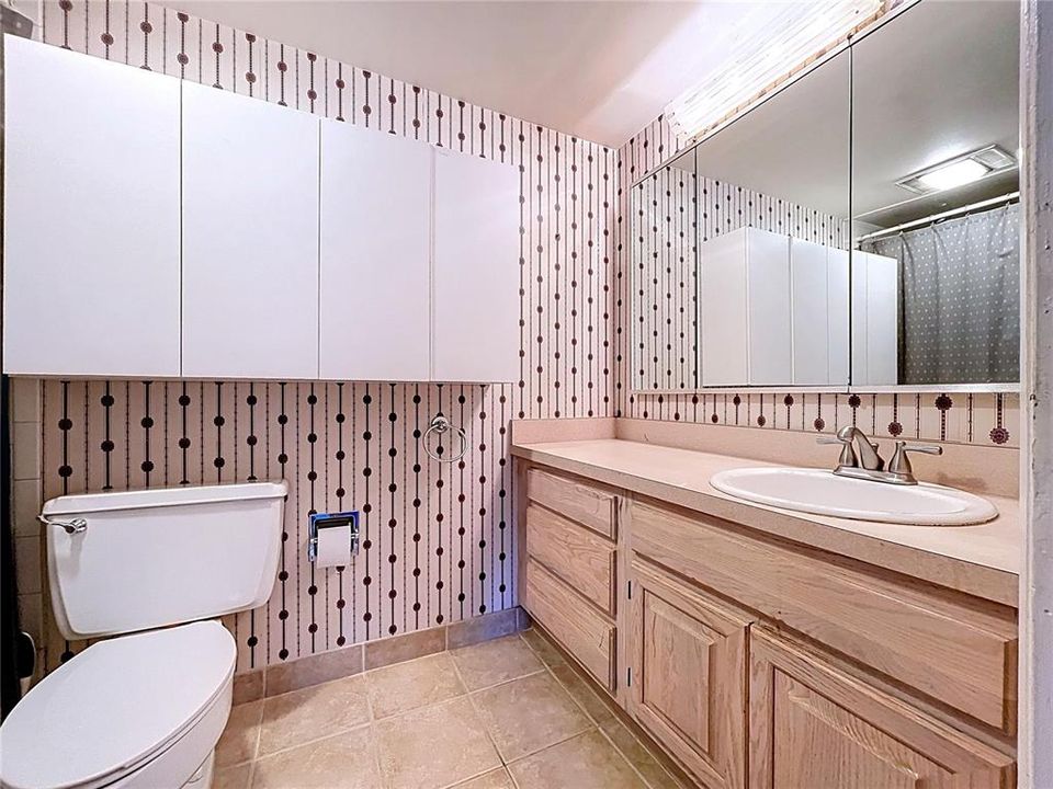 For Sale: $220,000 (2 beds, 2 baths, 1142 Square Feet)