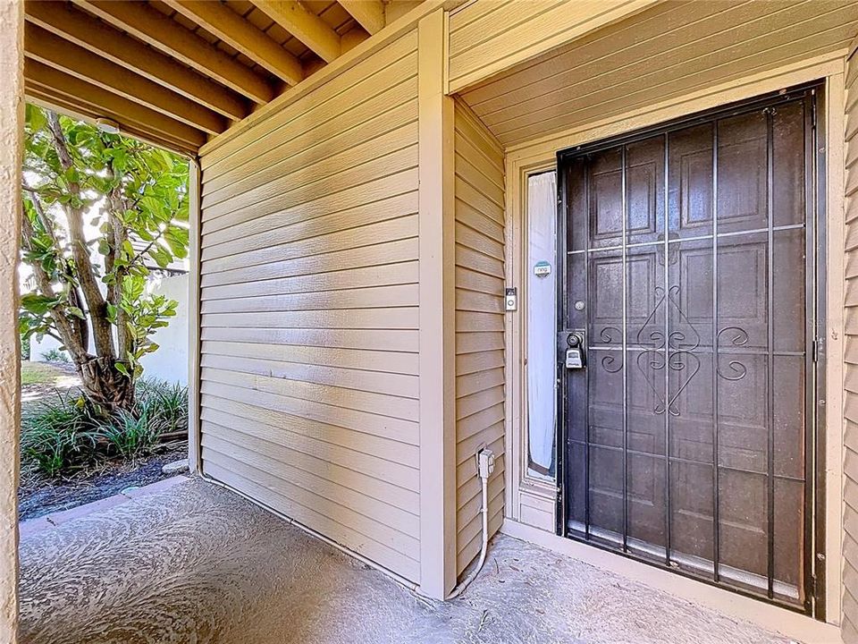 For Sale: $220,000 (2 beds, 2 baths, 1142 Square Feet)