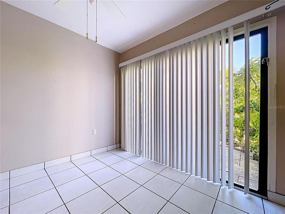 For Sale: $220,000 (2 beds, 2 baths, 1142 Square Feet)