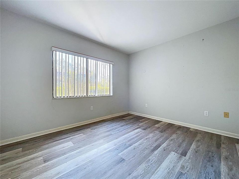 For Sale: $220,000 (2 beds, 2 baths, 1142 Square Feet)