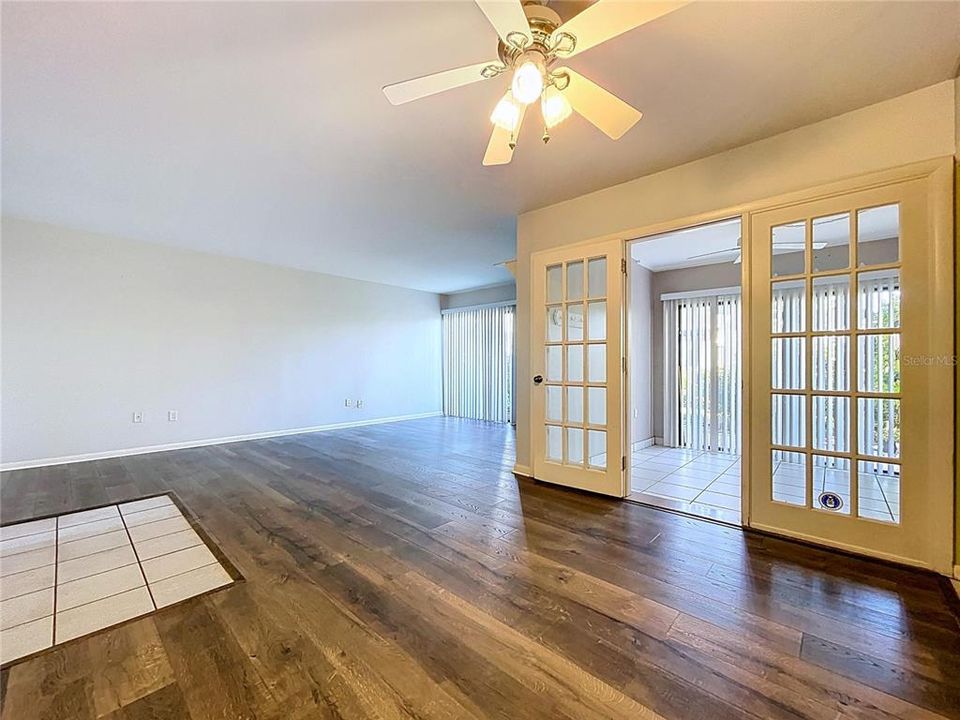 For Sale: $220,000 (2 beds, 2 baths, 1142 Square Feet)