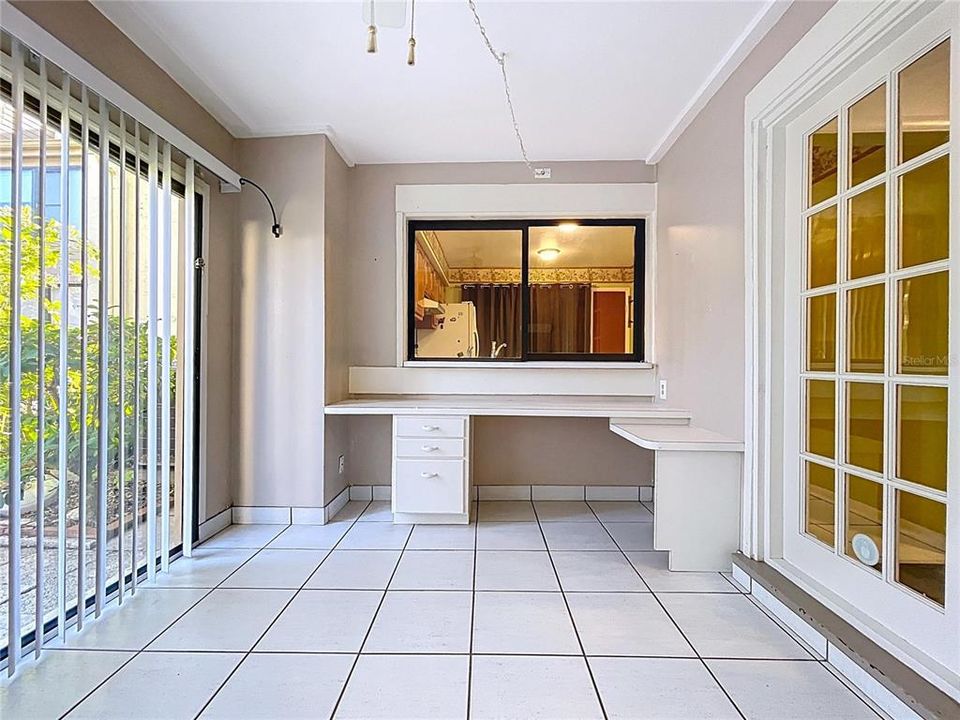 For Sale: $220,000 (2 beds, 2 baths, 1142 Square Feet)