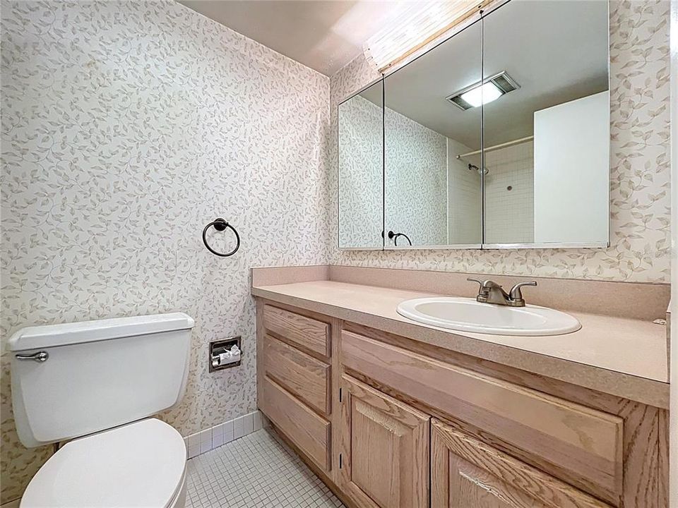 For Sale: $220,000 (2 beds, 2 baths, 1142 Square Feet)