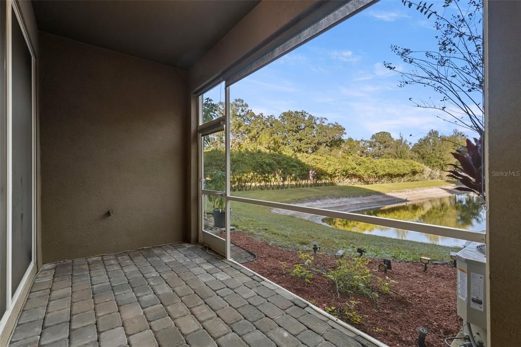 Active With Contract: $2,000 (2 beds, 2 baths, 1240 Square Feet)