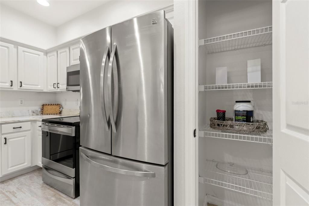 Active With Contract: $2,000 (2 beds, 2 baths, 1240 Square Feet)