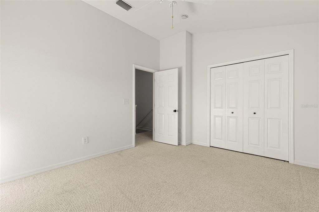 Active With Contract: $2,000 (2 beds, 2 baths, 1240 Square Feet)