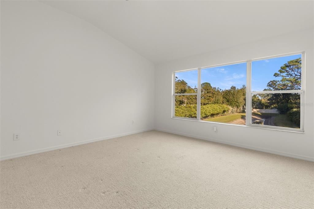 Active With Contract: $2,000 (2 beds, 2 baths, 1240 Square Feet)