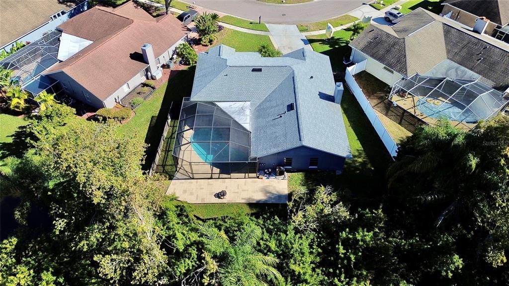 Под контрактом: $599,990 (4 спален, 2 ванн, 2094 Квадратных фут)