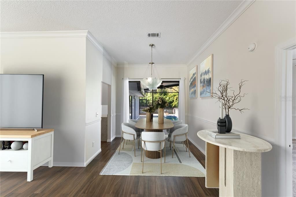 Под контрактом: $599,990 (4 спален, 2 ванн, 2094 Квадратных фут)