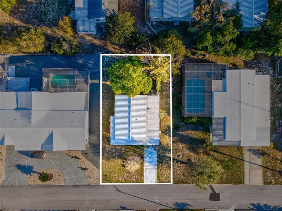 合同活跃: $128,000 (2 贝兹, 2 浴室, 805 平方英尺)