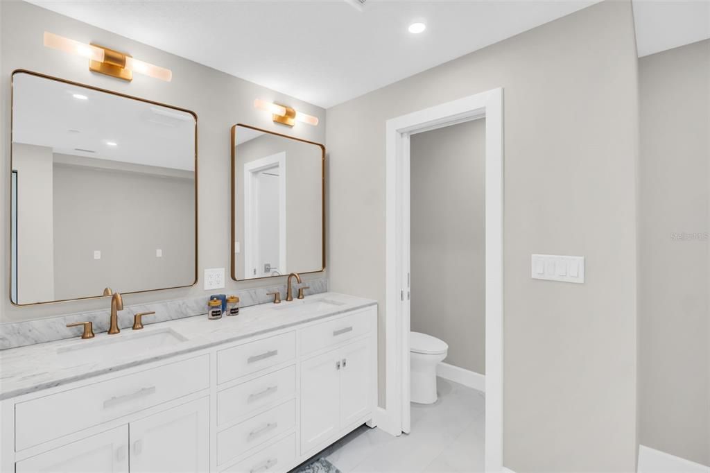 For Sale: $849,900 (3 beds, 2 baths, 1925 Square Feet)