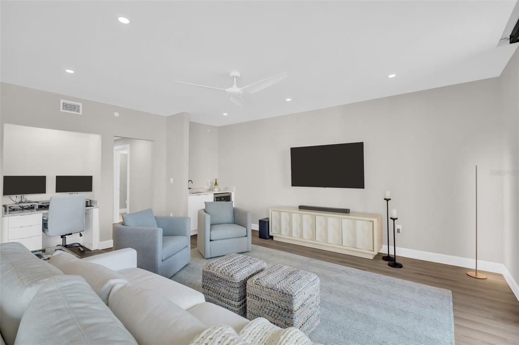 For Sale: $849,900 (3 beds, 2 baths, 1925 Square Feet)