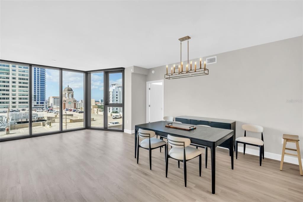 For Sale: $849,900 (3 beds, 2 baths, 1925 Square Feet)