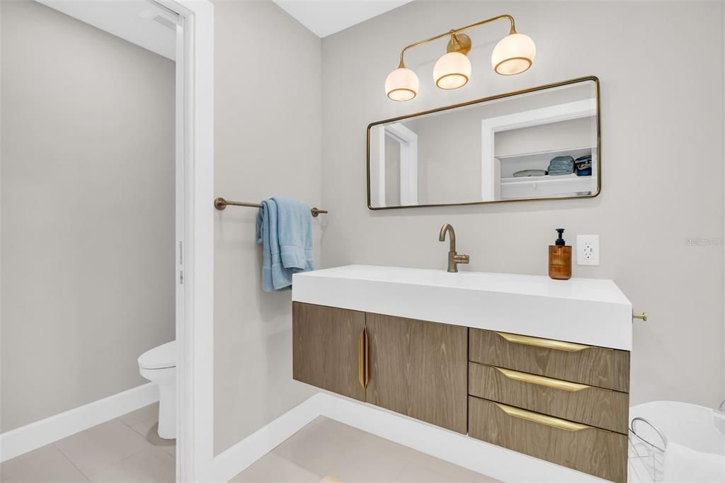 For Sale: $849,900 (3 beds, 2 baths, 1925 Square Feet)