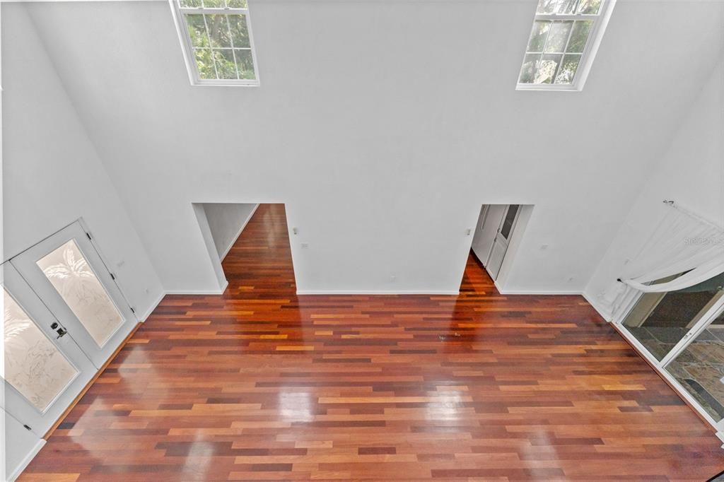 待售: $640,000 (4 贝兹, 2 浴室, 2460 平方英尺)