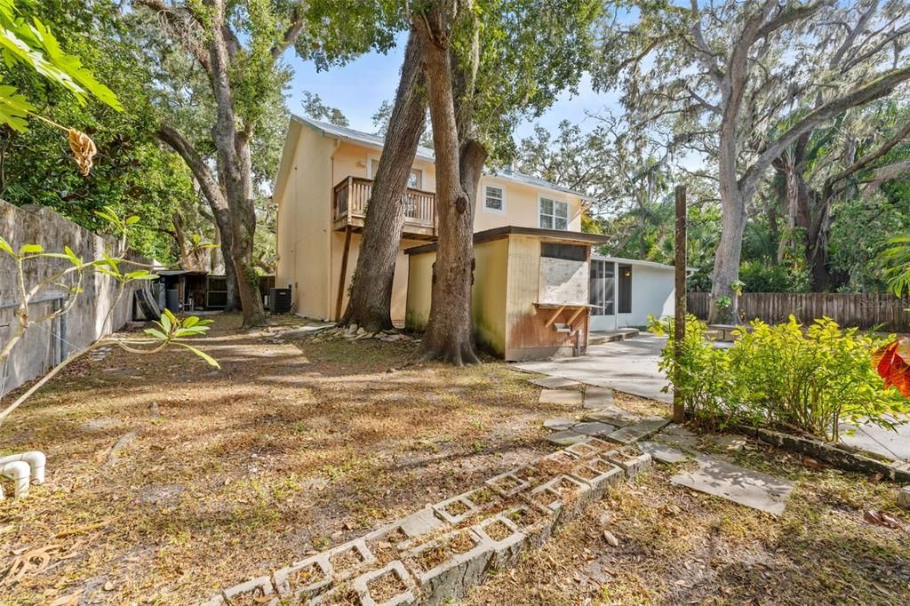 待售: $640,000 (4 贝兹, 2 浴室, 2460 平方英尺)