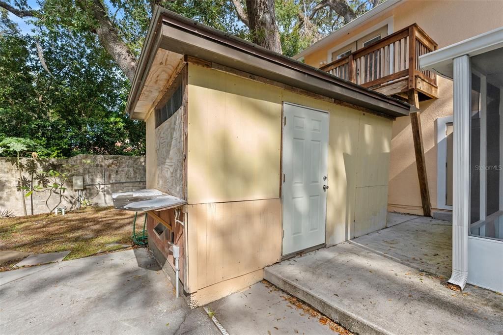 待售: $640,000 (4 贝兹, 2 浴室, 2460 平方英尺)