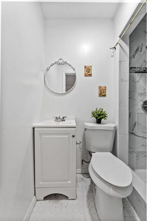 待售: $640,000 (4 贝兹, 2 浴室, 2460 平方英尺)