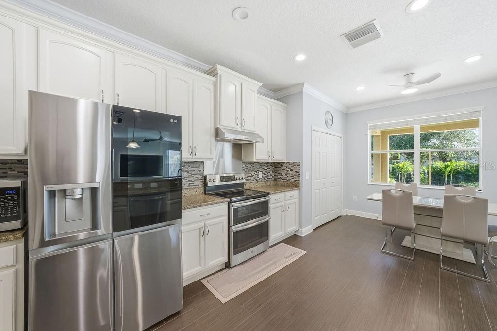 For Sale: $849,000 (4 beds, 3 baths, 2918 Square Feet)