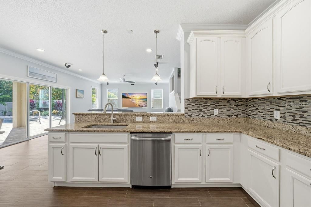 For Sale: $849,000 (4 beds, 3 baths, 2918 Square Feet)