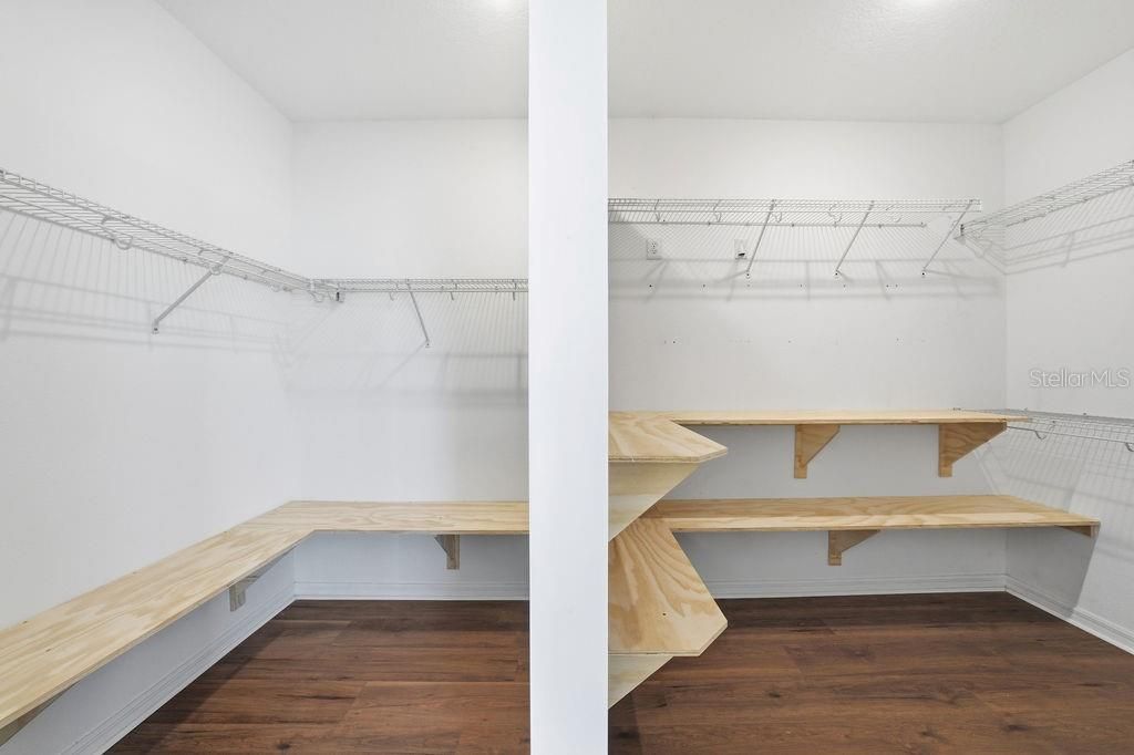 For Sale: $849,000 (4 beds, 3 baths, 2918 Square Feet)