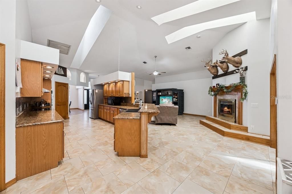 Active With Contract: $650,000 (4 beds, 3 baths, 3008 Square Feet)