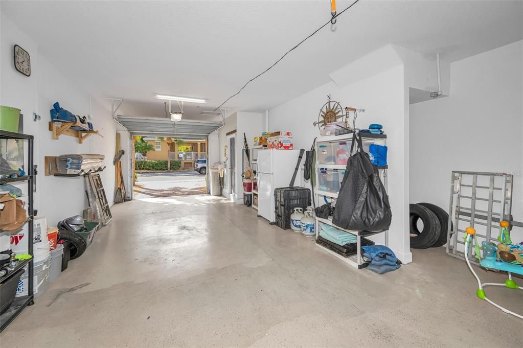 En Venta: $577,000 (3 camas, 2 baños, 2304 Pies cuadrados)