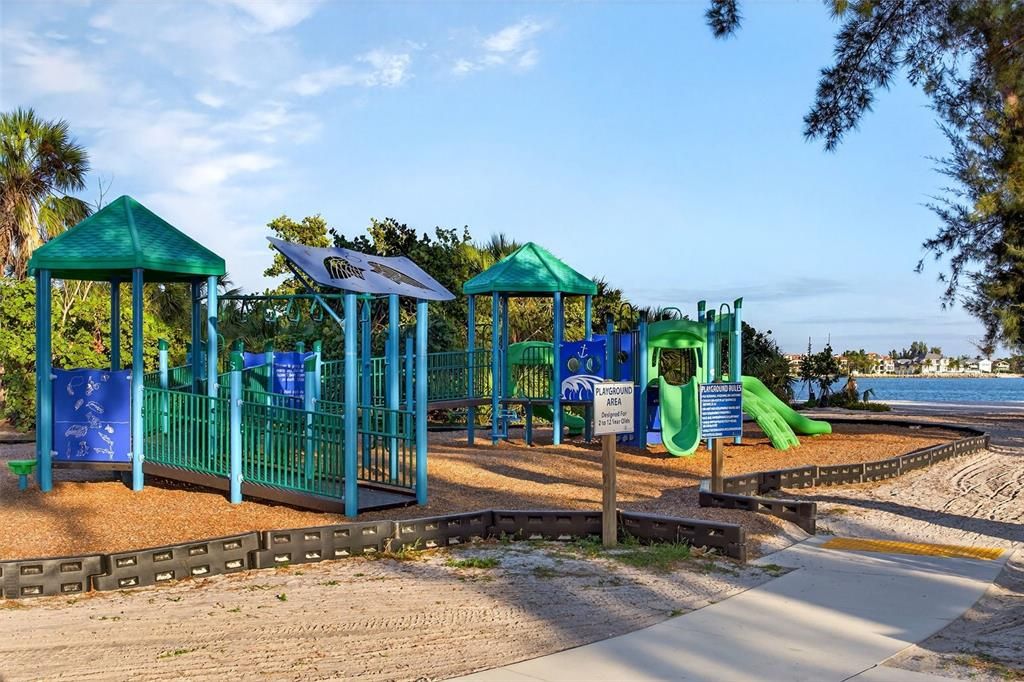 For Sale: $515,000 (1 beds, 1 baths, 778 Square Feet)