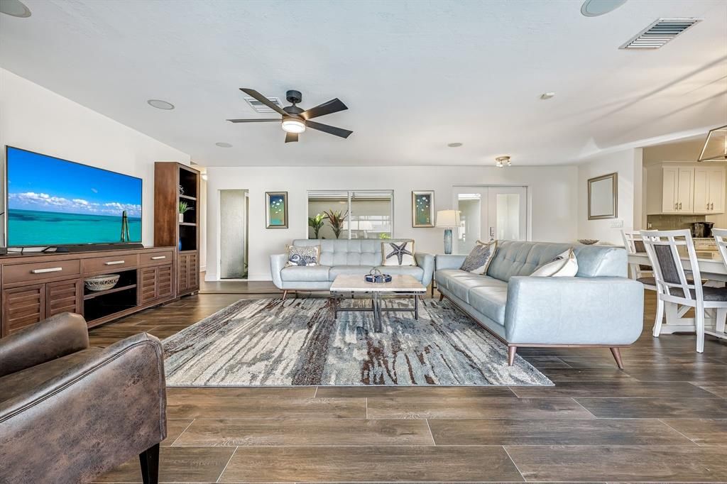 For Sale: $795,000 (3 beds, 2 baths, 2222 Square Feet)