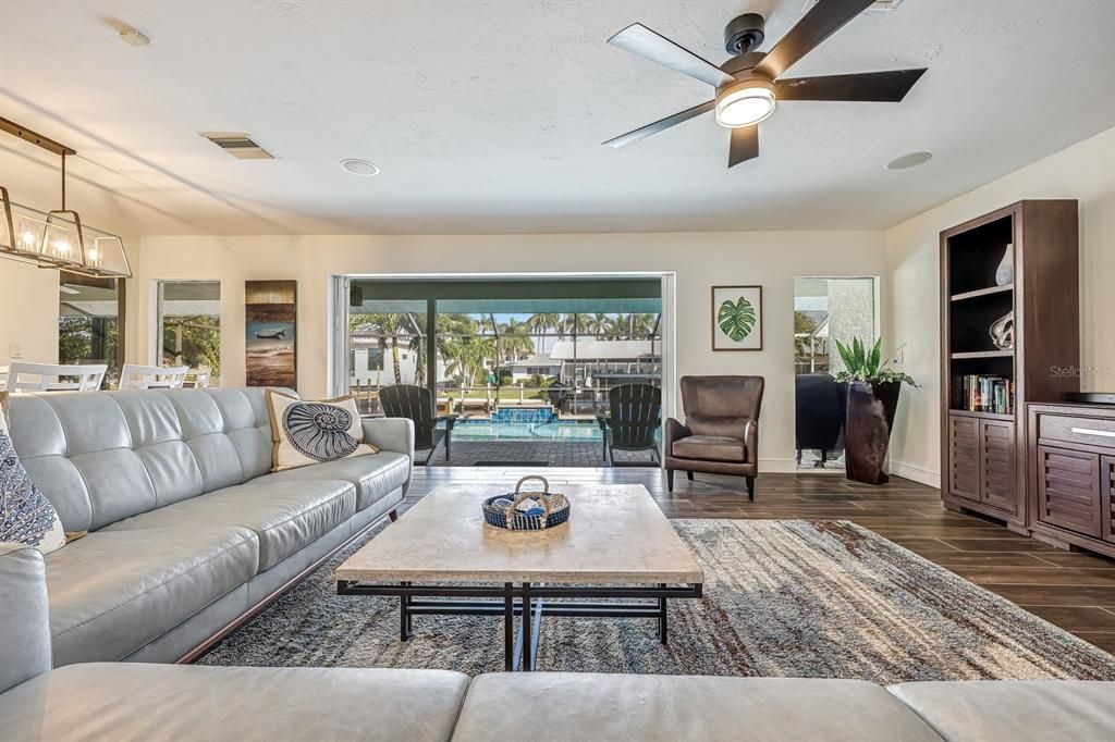 For Sale: $795,000 (3 beds, 2 baths, 2222 Square Feet)