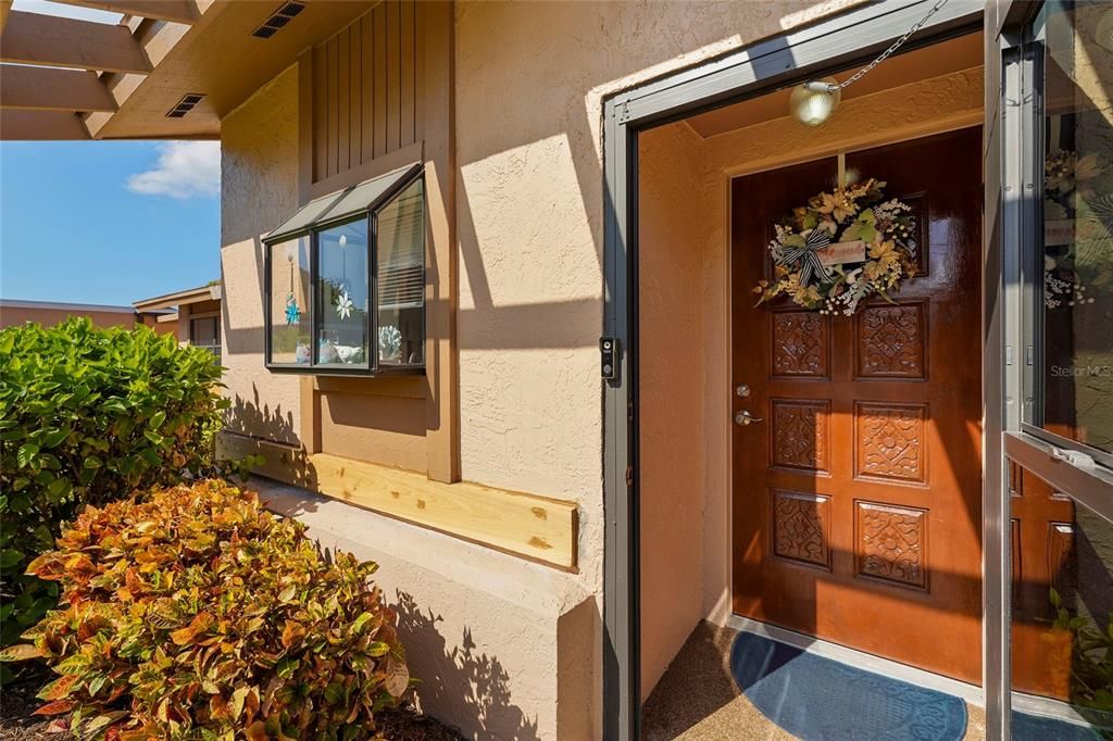 Под контрактом: $250,000 (2 спален, 2 ванн, 1068 Квадратных фут)