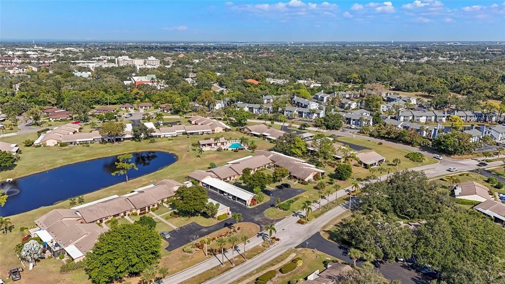 Под контрактом: $250,000 (2 спален, 2 ванн, 1068 Квадратных фут)