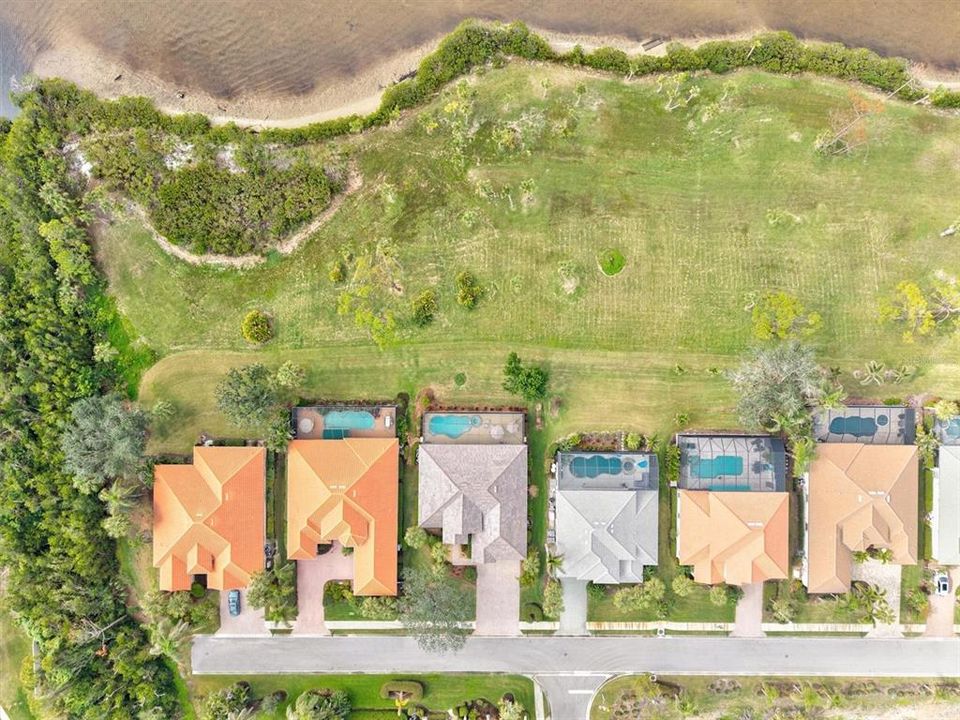 For Sale: $849,000 (4 beds, 3 baths, 2428 Square Feet)