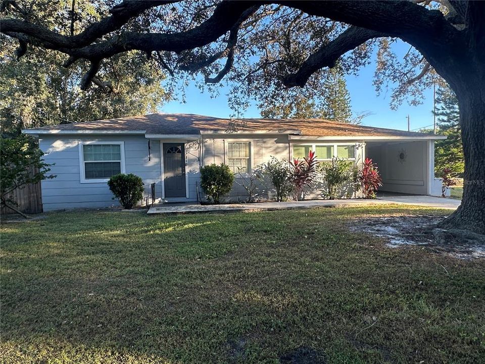 Под контрактом: $289,000 (2 спален, 1 ванн, 936 Квадратных фут)