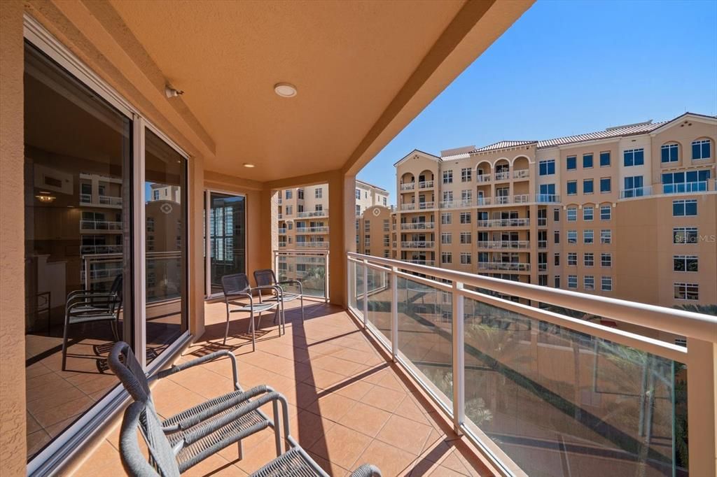 Active With Contract: $1,795,000 (3 beds, 2 baths, 1930 Square Feet)