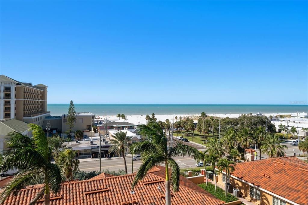 Active With Contract: $1,795,000 (3 beds, 2 baths, 1930 Square Feet)