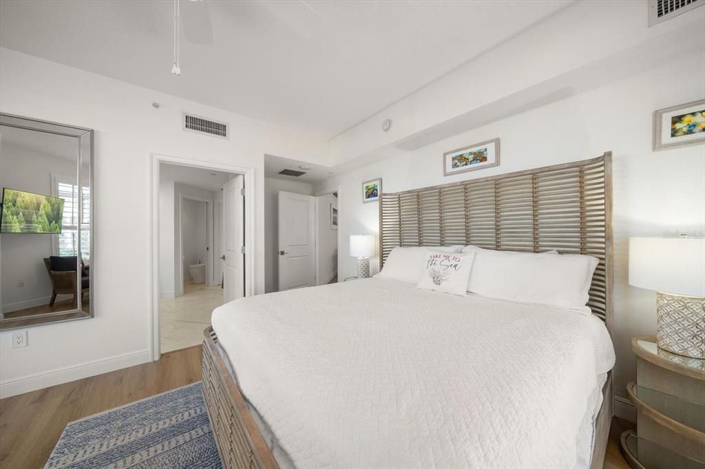 Active With Contract: $1,795,000 (3 beds, 2 baths, 1930 Square Feet)