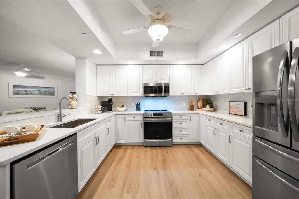 Active With Contract: $1,795,000 (3 beds, 2 baths, 1930 Square Feet)