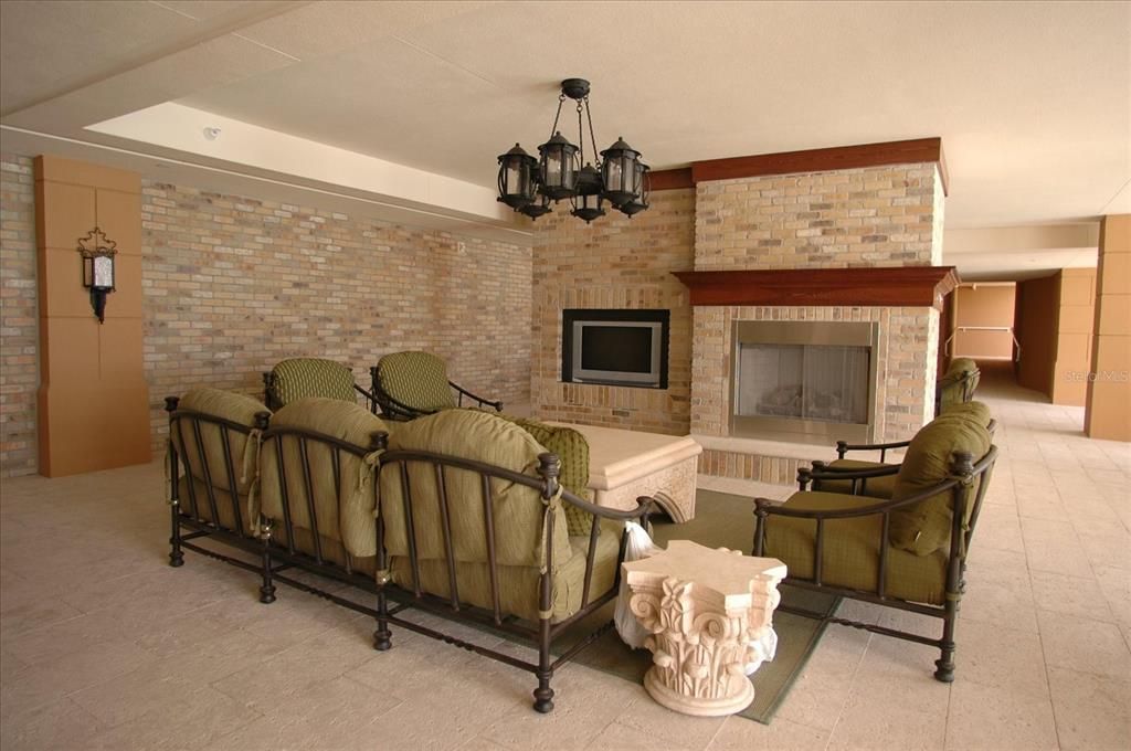 Active With Contract: $1,795,000 (3 beds, 2 baths, 1930 Square Feet)