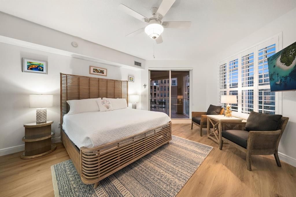 Active With Contract: $1,795,000 (3 beds, 2 baths, 1930 Square Feet)