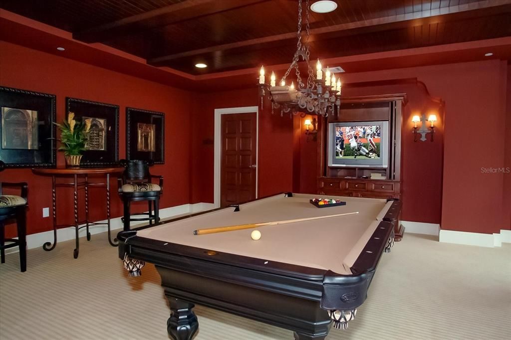 Active With Contract: $1,795,000 (3 beds, 2 baths, 1930 Square Feet)