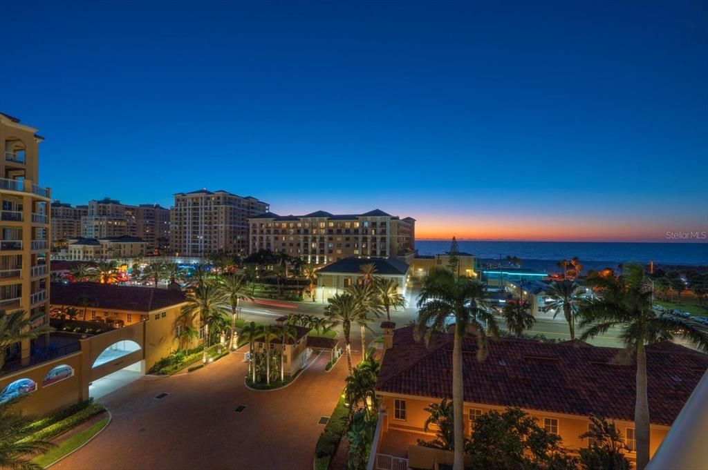 Active With Contract: $1,795,000 (3 beds, 2 baths, 1930 Square Feet)