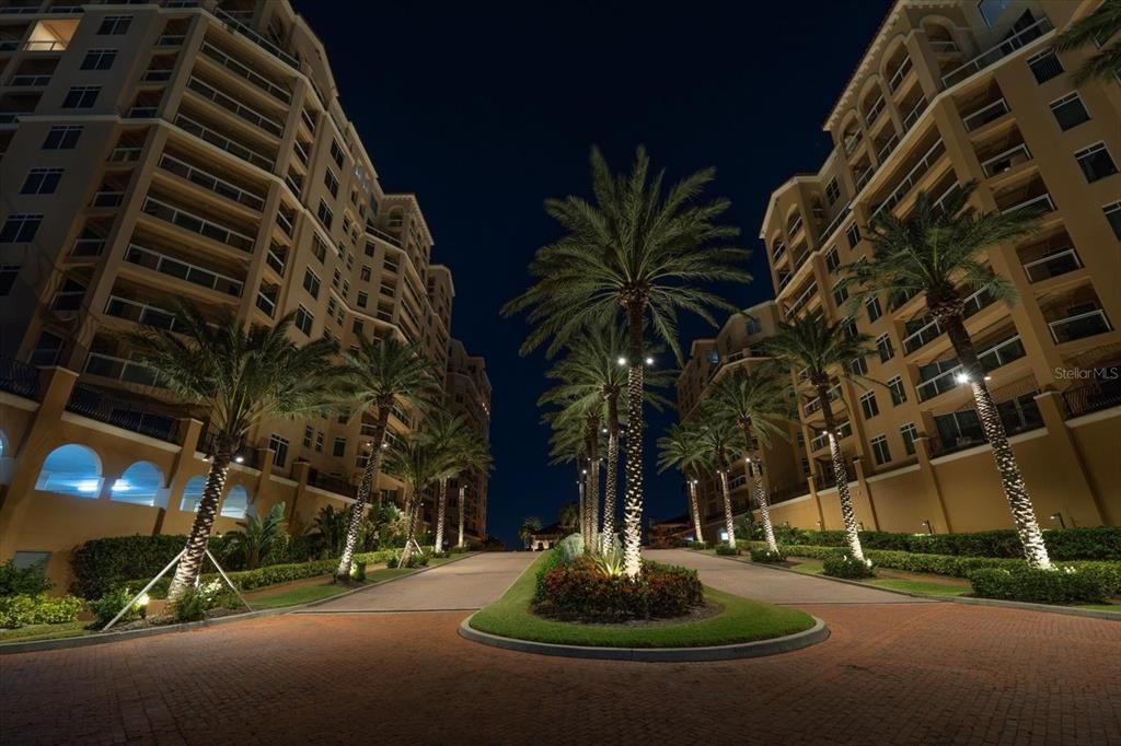 Active With Contract: $1,795,000 (3 beds, 2 baths, 1930 Square Feet)