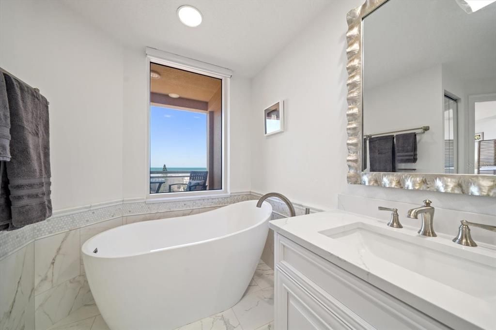 Active With Contract: $1,795,000 (3 beds, 2 baths, 1930 Square Feet)