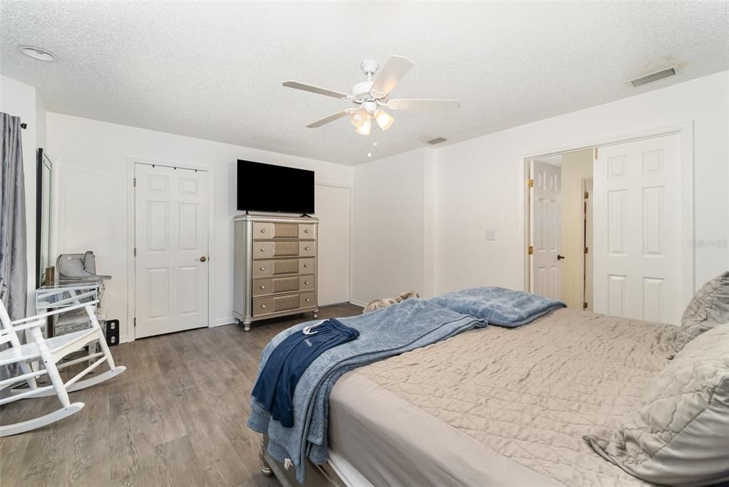 待售: $400,000 (3 贝兹, 2 浴室, 1809 平方英尺)