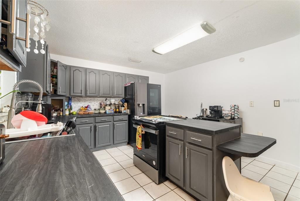 待售: $400,000 (3 贝兹, 2 浴室, 1809 平方英尺)