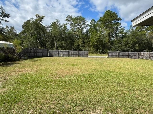 合同活跃: $199,000 (3 贝兹, 2 浴室, 1280 平方英尺)