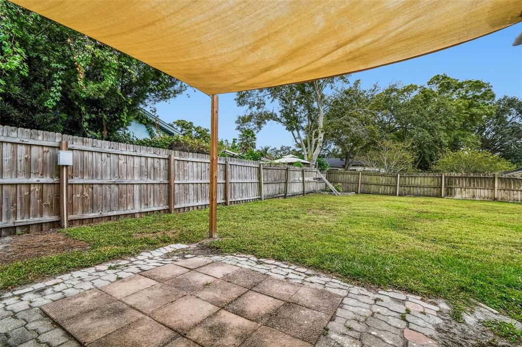 Active With Contract: $339,000 (2 beds, 2 baths, 948 Square Feet)