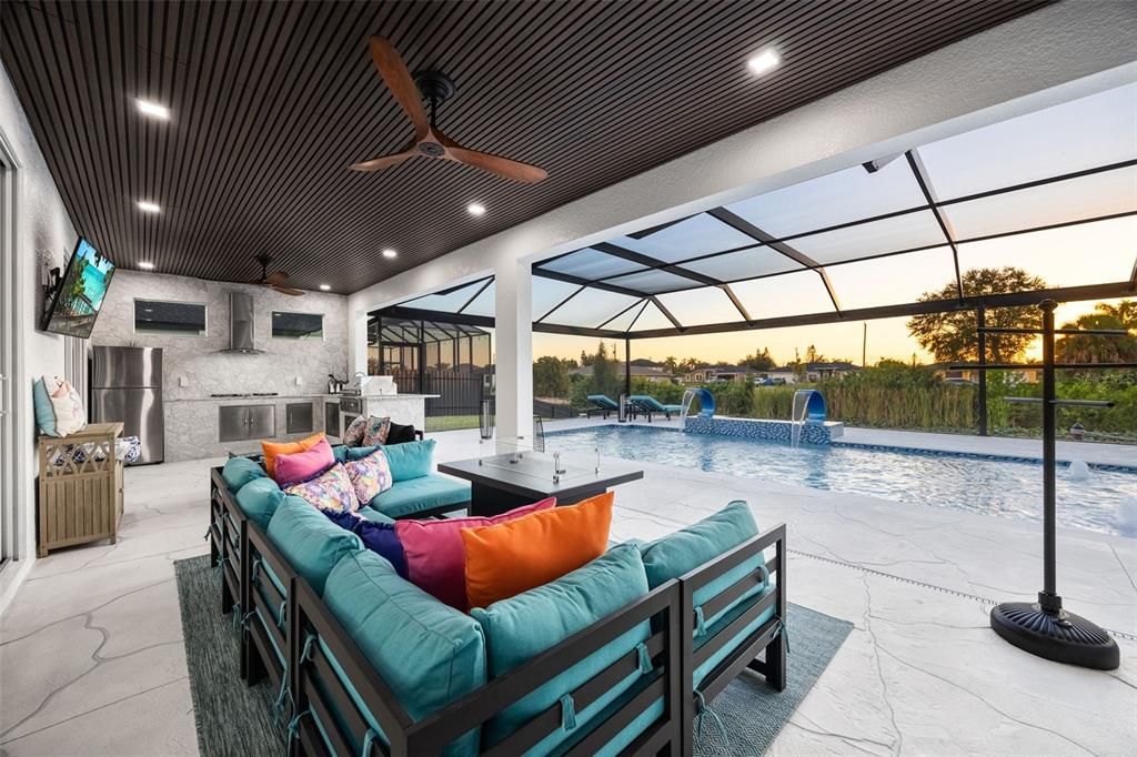 For Sale: $665,000 (3 beds, 3 baths, 1591 Square Feet)