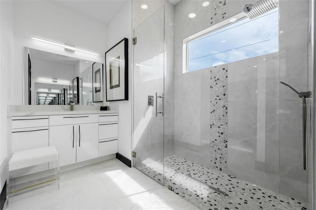 For Sale: $665,000 (3 beds, 3 baths, 1591 Square Feet)